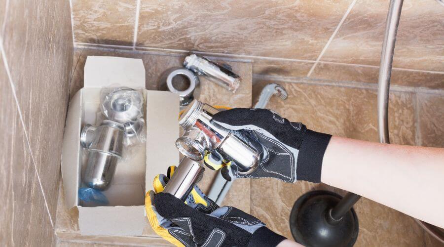 Expert Emergency Roof Repairs services in Lookeba, OK